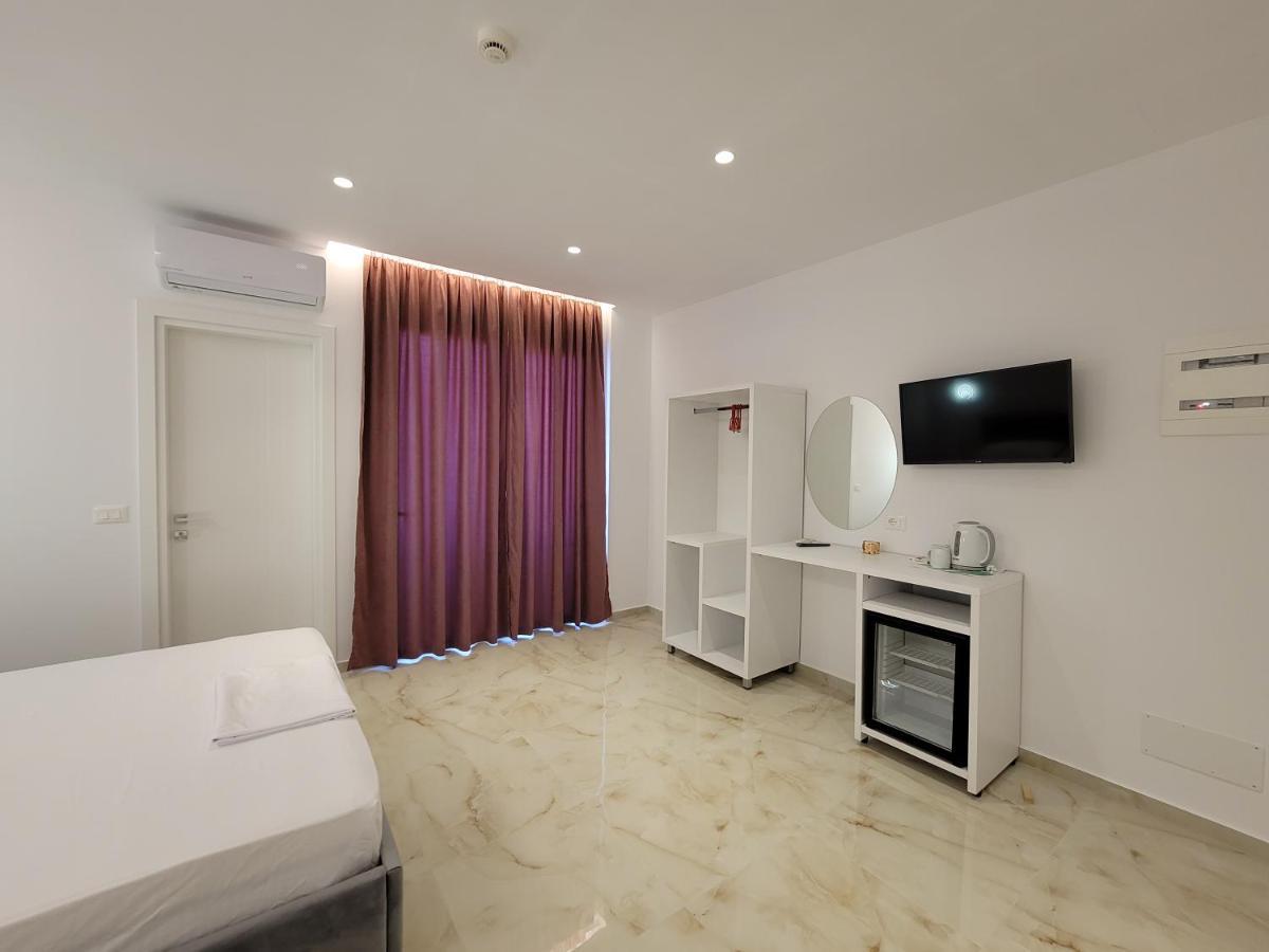 Fenix Hotel Ksamil Exterior photo