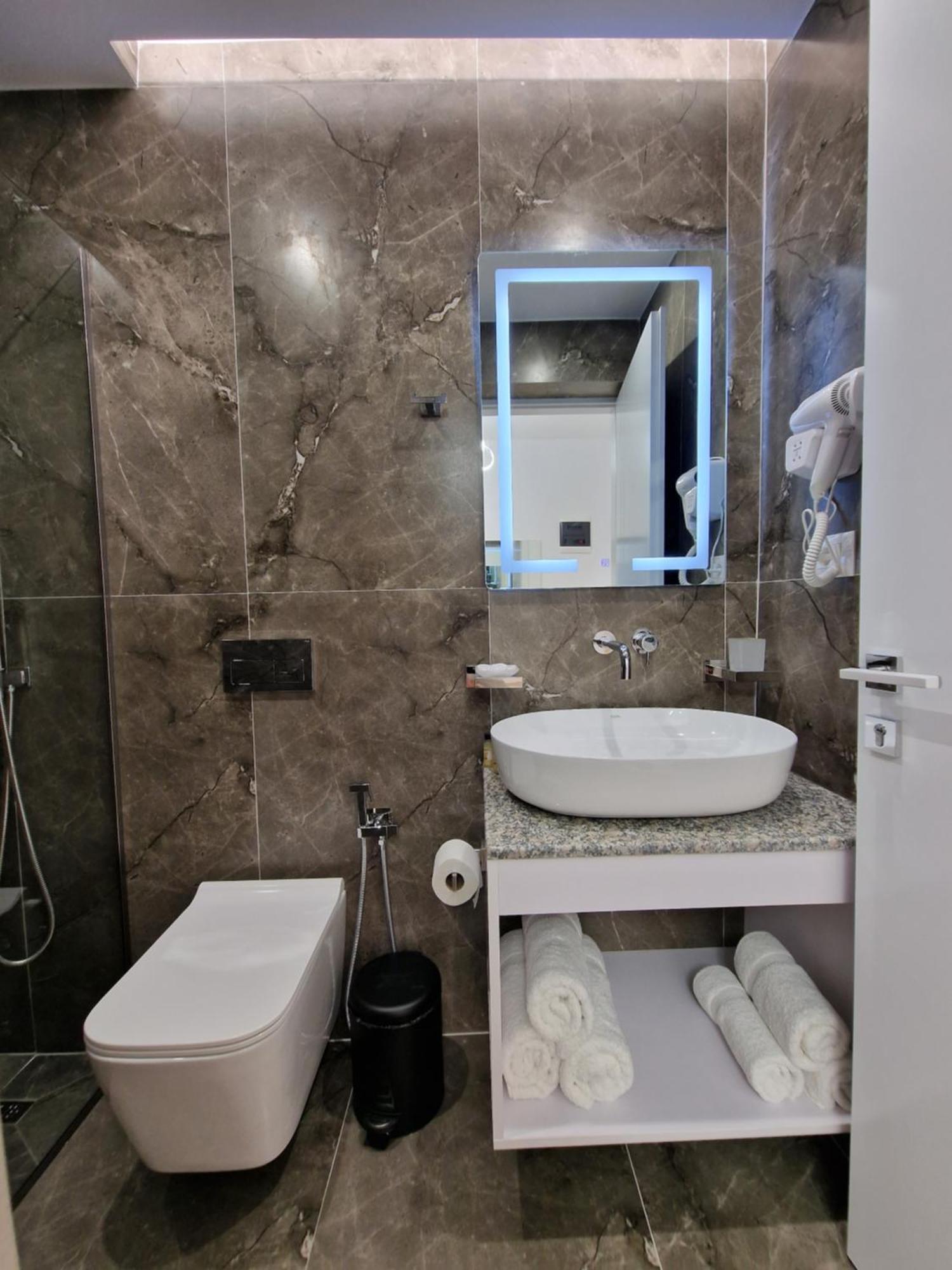 Fenix Hotel Ksamil Exterior photo